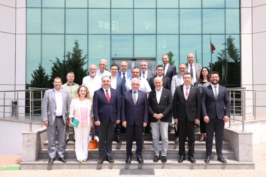 Başkan Şadi Özdemir sanayicilerle buluştu