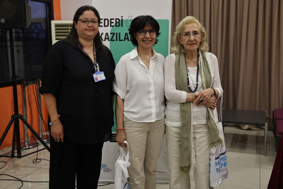 İnci Aral Nilüfer’de okurlarıyla buluştu  
