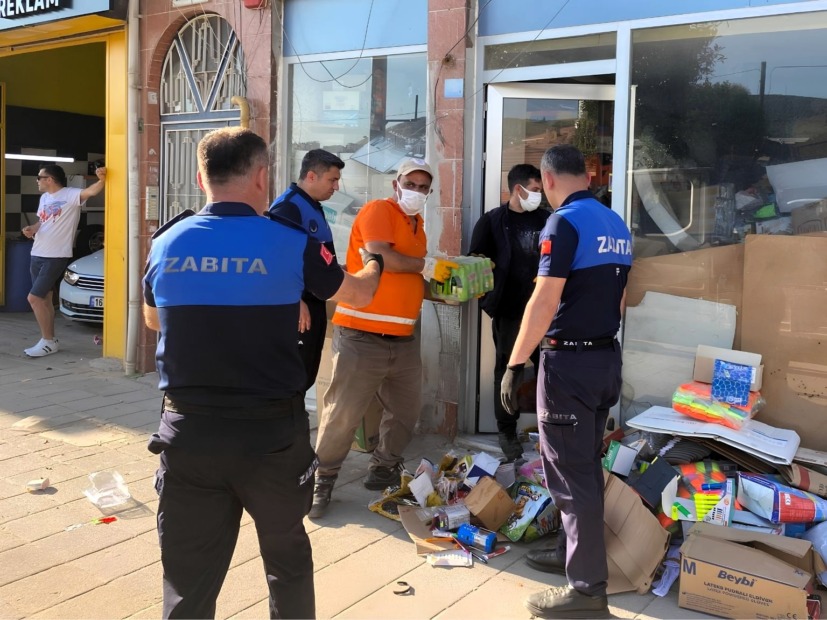 Gemlik’te Sağlıksız Gıda Deposuna Zabıta Baskını