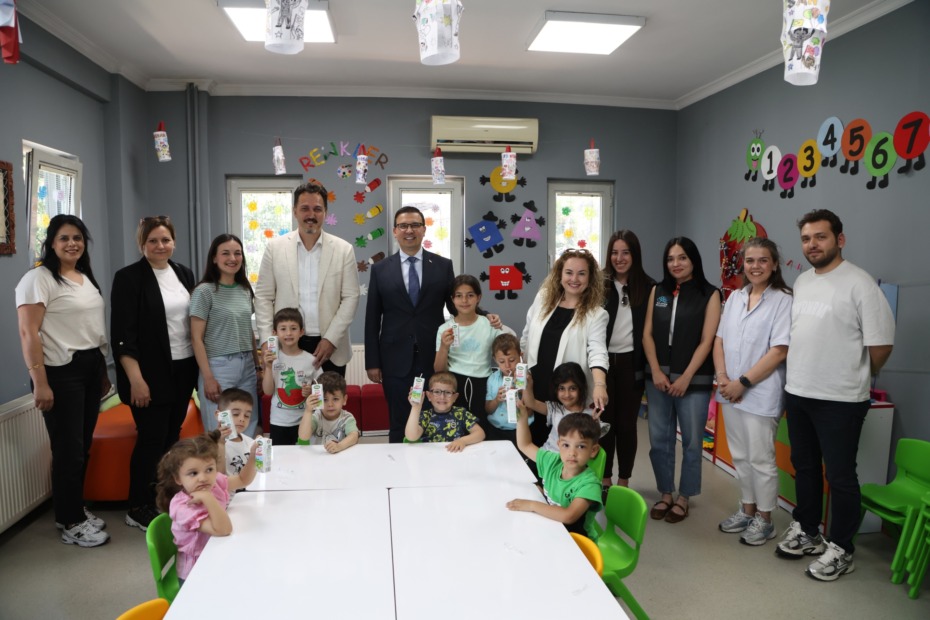 Nilüfer Belediyesi çocukların süt tüketimini destekliyor