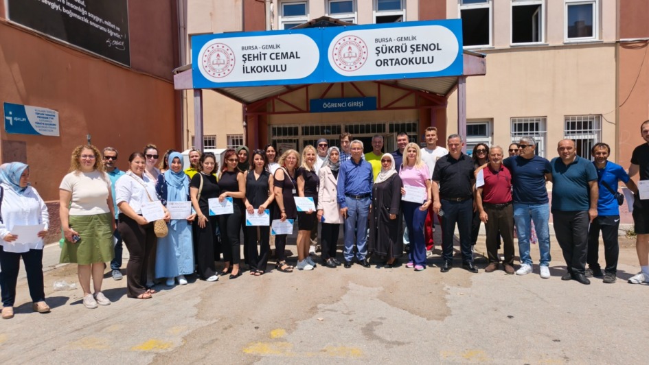 Güvenli Gelecek, Güçlü Aile: Gemlik’te Eğitime Değer Katan Projeler Taçlandı