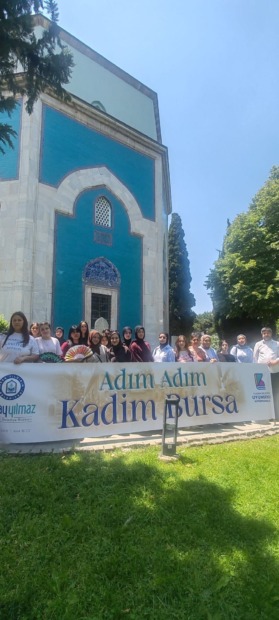 YILDIRIMLI GENÇLER TARİHİ YERİNDE KEŞFEDİYOR