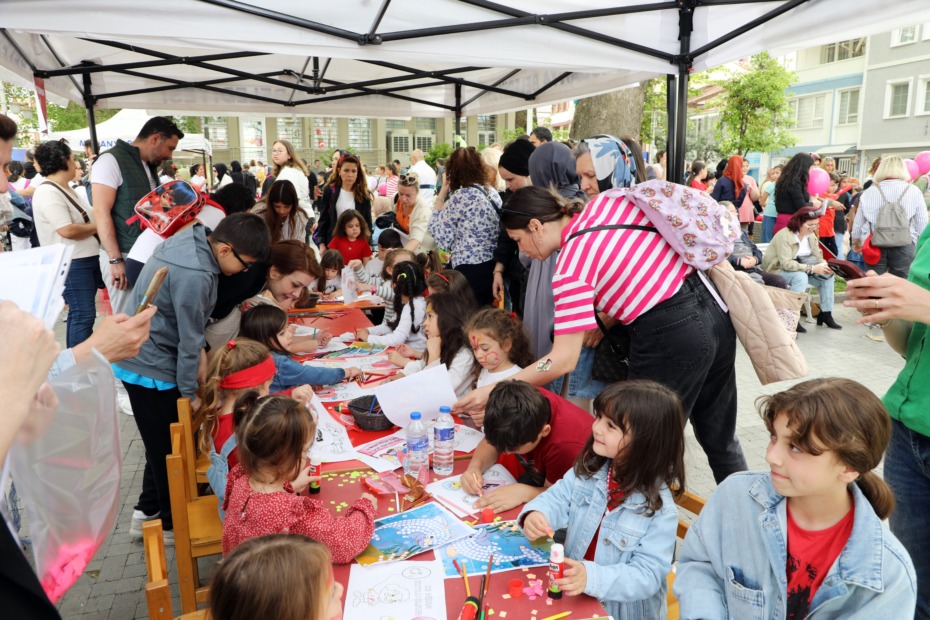 MUDANYA’DA MEYDAN ÇOCUKLARIN