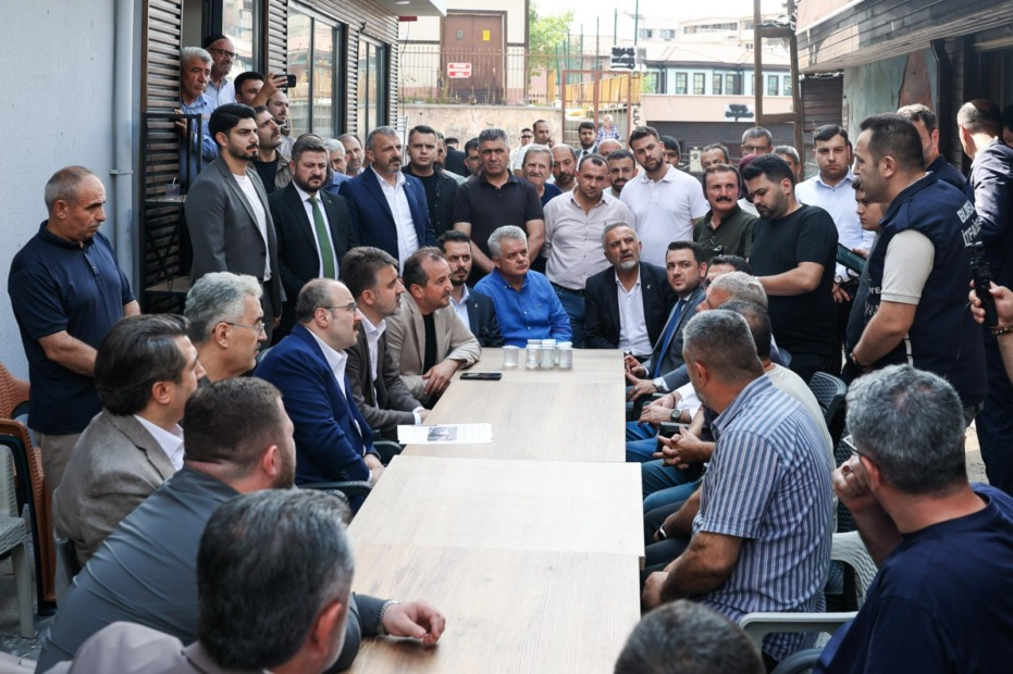 KAYHAN ÇARŞISI’NDA YARALAR SARILIYOR