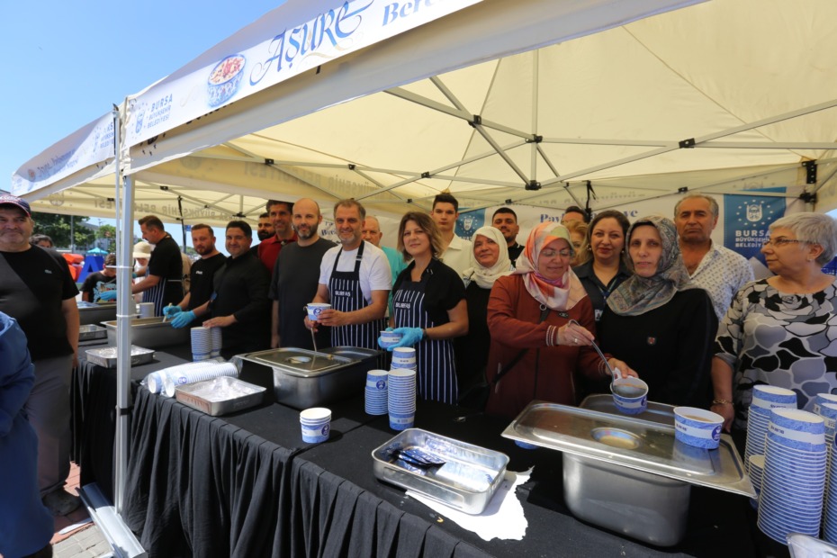 AŞURE BEREKETİ MUDANYA’YI SARDI