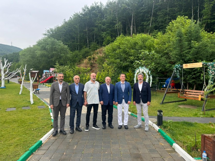 Erciva Bungalov’a Eski Bakan Varank’tan Tam Not