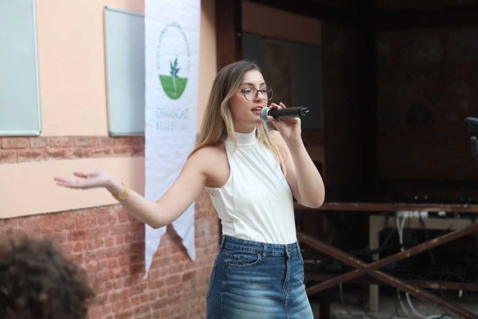 Şadırvanlı Han’da Gençlerden Müzik Dolu Akşam