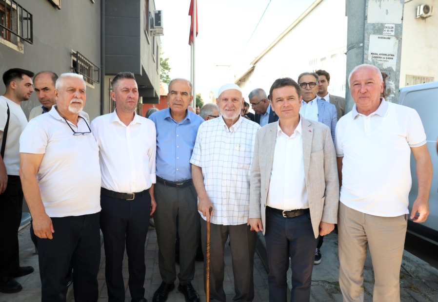 Başkan Erkan Aydın Gülbahçe’de Vatandaşlarla Buluştu