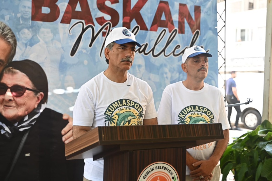 Başkan Şükrü Deviren Kumlalılarla buluştu: “Önceliğimiz siyaset değil, hizmet”
