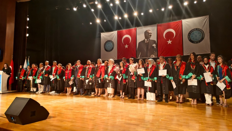BUÜ Hukuk Fakültesi 15. Dönem Mezunlarını Uğurladı