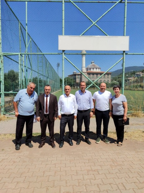 Gemlik Kumsaz’daki Yeni Spor Tesisleri Hizmete Hazırlanıyor