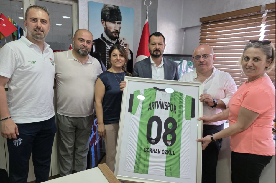 Bursa’da İş İnsanı Gökhan Özkul’dan gençlere spor yatırımı çağrısı