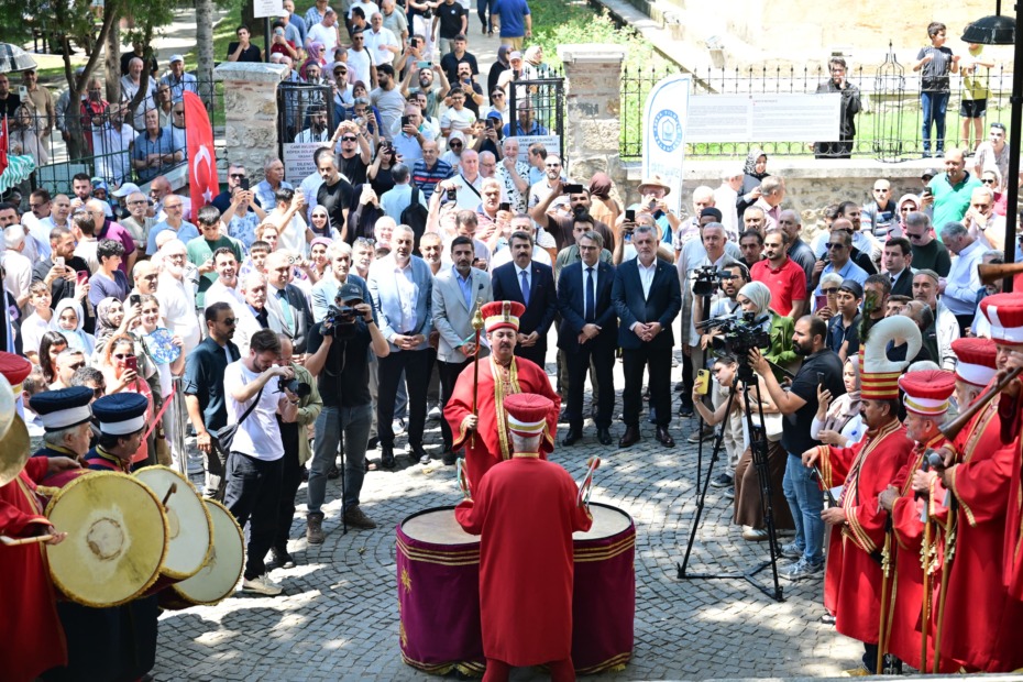 YILDIRIM’DA SULTAN ÇELEBİ MEHMED DUALARLA ANILDI