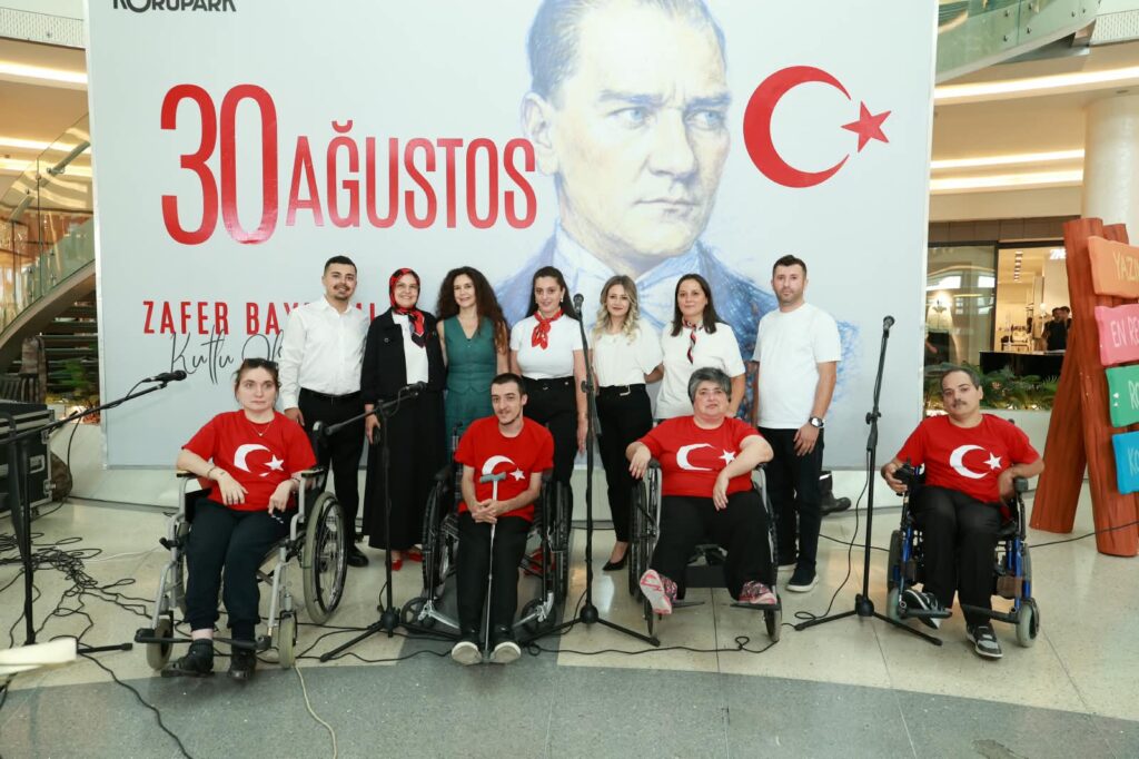 Özel Öğrencilerden 30 Ağustos Zafer Bayramı Konseri