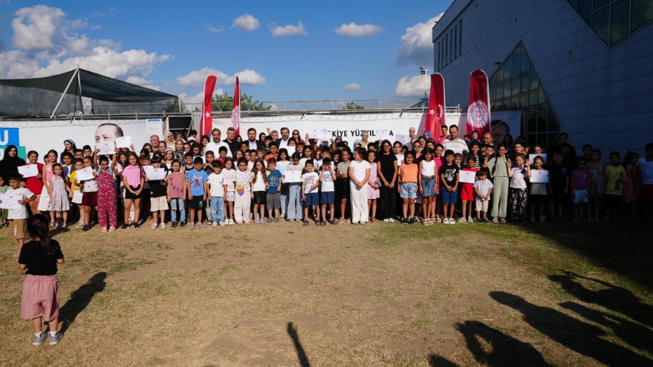 600 ÇOCUK GÜRSU’DA YÜZME ÖĞRENDİ