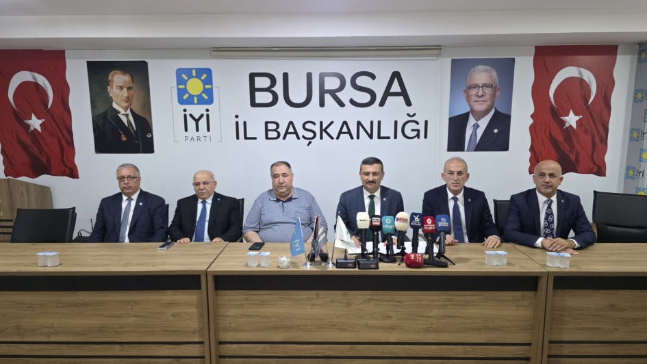SELÇUK TÜRKOĞLU ANLATTI; “MECLİS’TE 3 YIL BÖYLE GEÇTİ…”