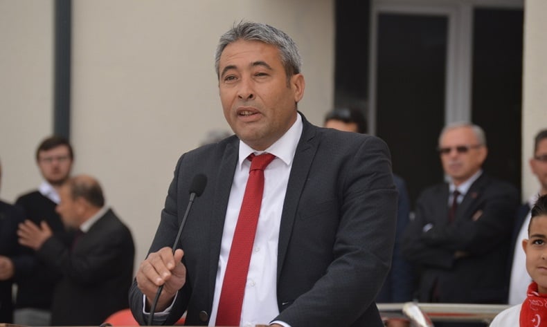 SELAHATTİN GÜRSES; “TOPLU SÖZLEŞME MASASINDA OTURAN KONFEDERASYONLAR NEREDE?”