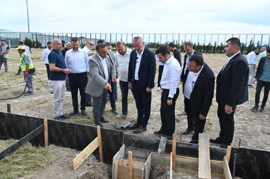 KARACAPARK’TA 100 MİLYON TL’LİK SPOR YATIRIMINDA İLK ADIM ATILDI