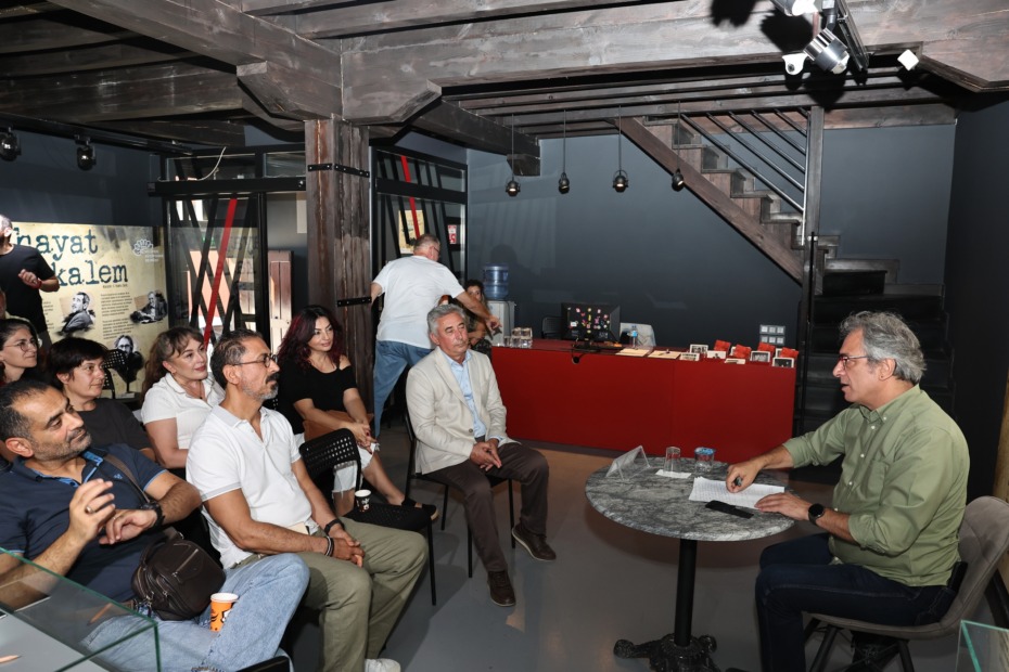 Edebiyat Müzesi’nde kalem sergisi açıldı