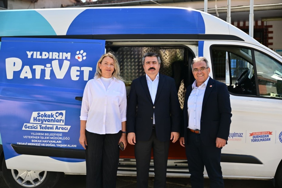 SAHİPSİZ SOKAK HAYVANLARINA ‘PATİVET’ ŞEFKATİ