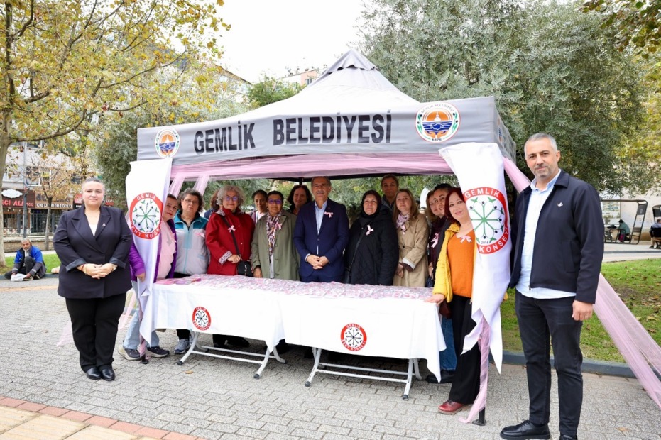 GEMLİK KENT KONSEYİ’NDEN MEME KANSERİ FARKINDALIĞINA ANLAMLI DESTEK