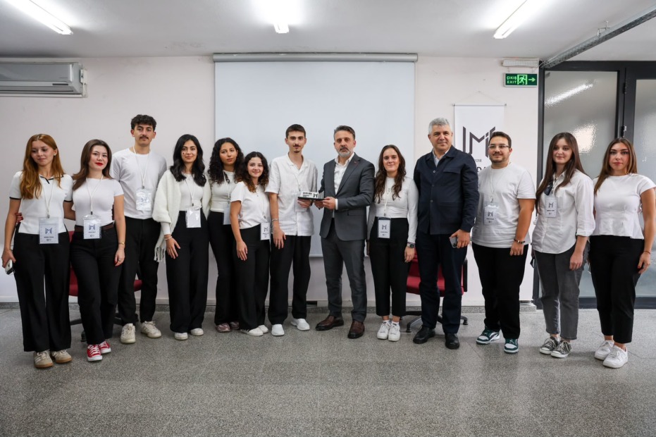 Başkan Vekili Biba’dan gençlere: “Önünüz aydınlık”