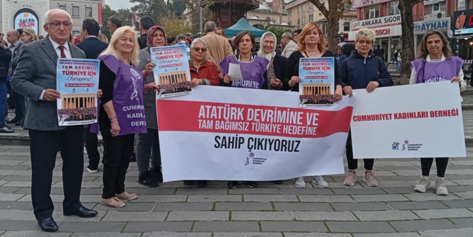 Cumhuriyet Kadınları Tam Bağımsız Türkiye İçin Yürüyecek (Videolu Haber)