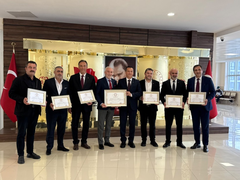 Gemlik TSO YÖNETİMİ MAZBATALARINI ALDI