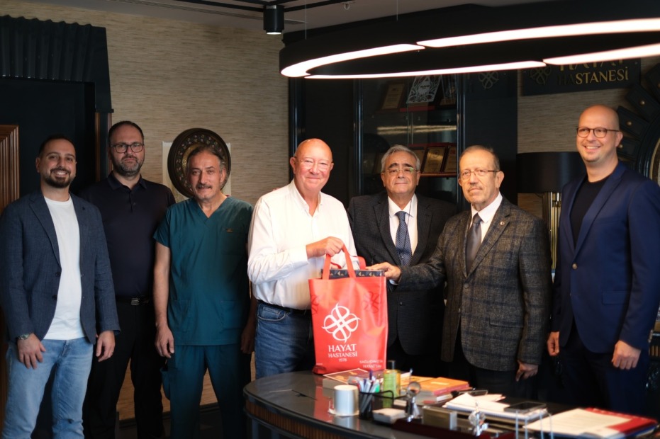 DÜNYACA ÜNLÜ CERRAH CHRISTOPHE MATHOULIN’İN BURSA ZİYARETİ…