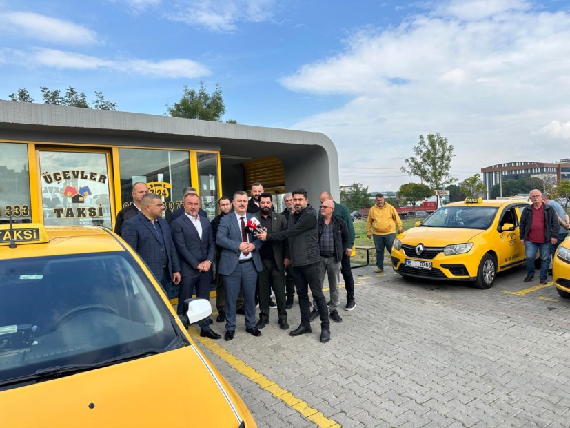 Anahtar Parti Bursa’dan korsan taşımacılığa karşı taksi esnafına destek