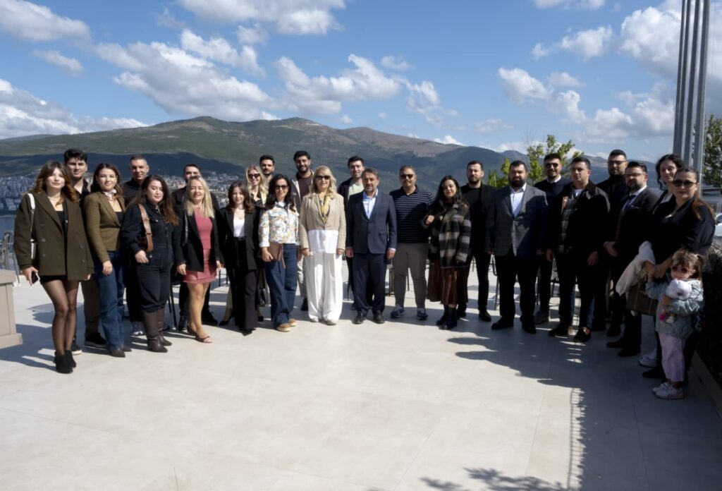 Sibel Özbudak, Gemlik ve Orhangazi’de Avukatlarla Bir Araya Geldi
