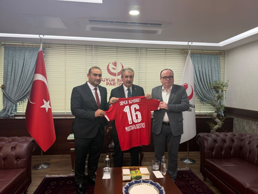 Gemlik Sümerbey Futbol Spor Kulübü Başkanı Erten Kayan’dan Mustafa Destici’ye ziyaret