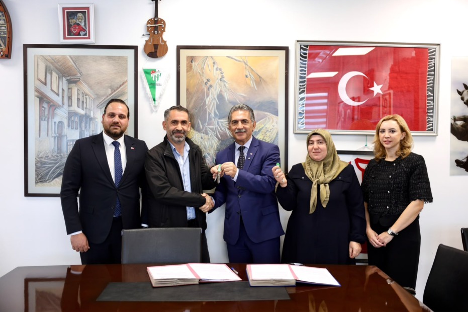Gemlik Cihatlı Toplu Konutları’nda Hak Sahiplerine Anahtar Teslimleri Başladı